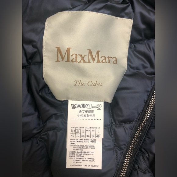 Max Mara Goose down navy blue vest size 12 - Picture 13 of 14
